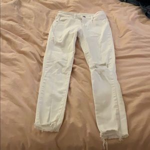 White Levi jeans